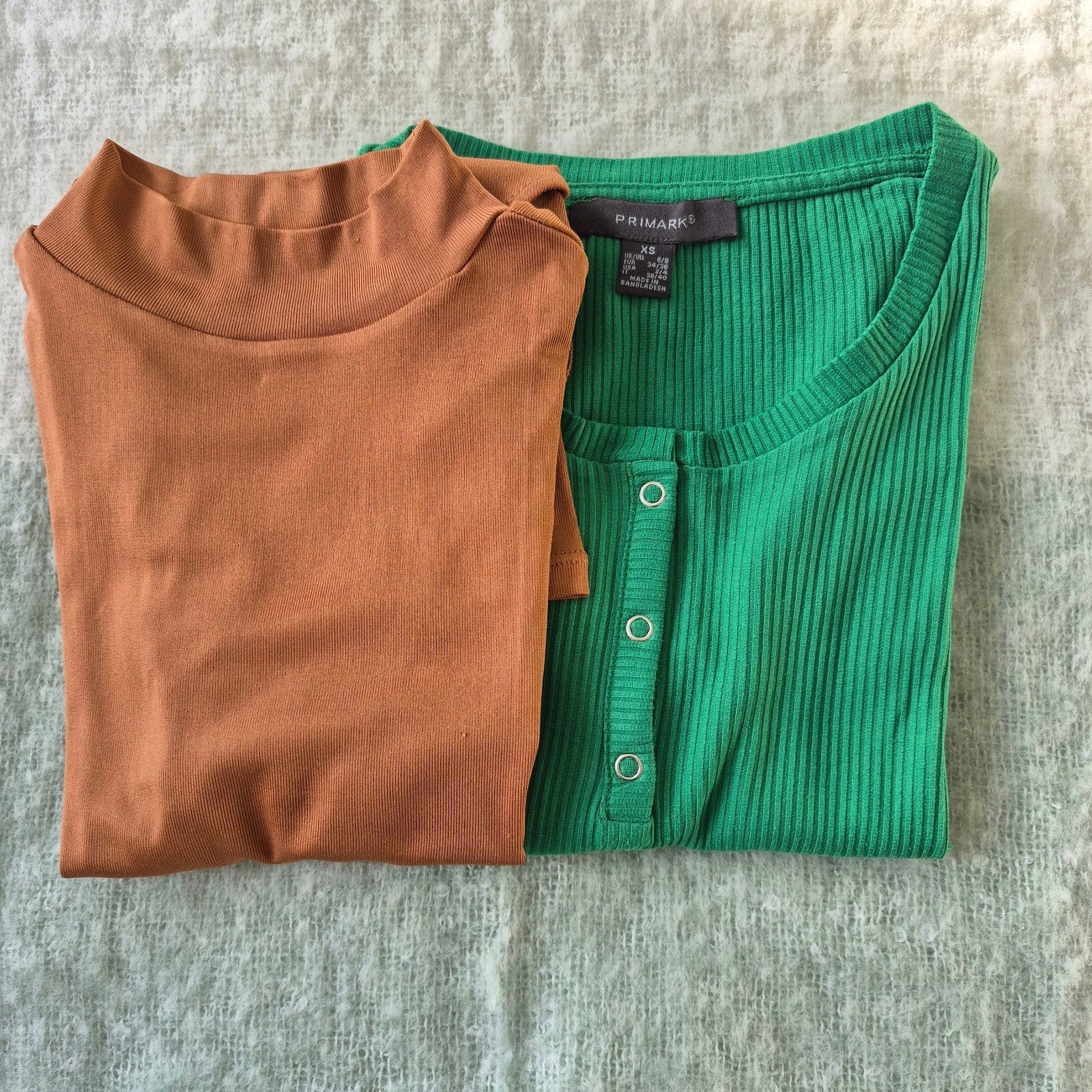 Set van 2 Bodies Maat S - Groen en Bruin, Kleding | Dames, Primark, Ophalen of Verzenden, Zo goed als nieuw, Maat 36 (S)