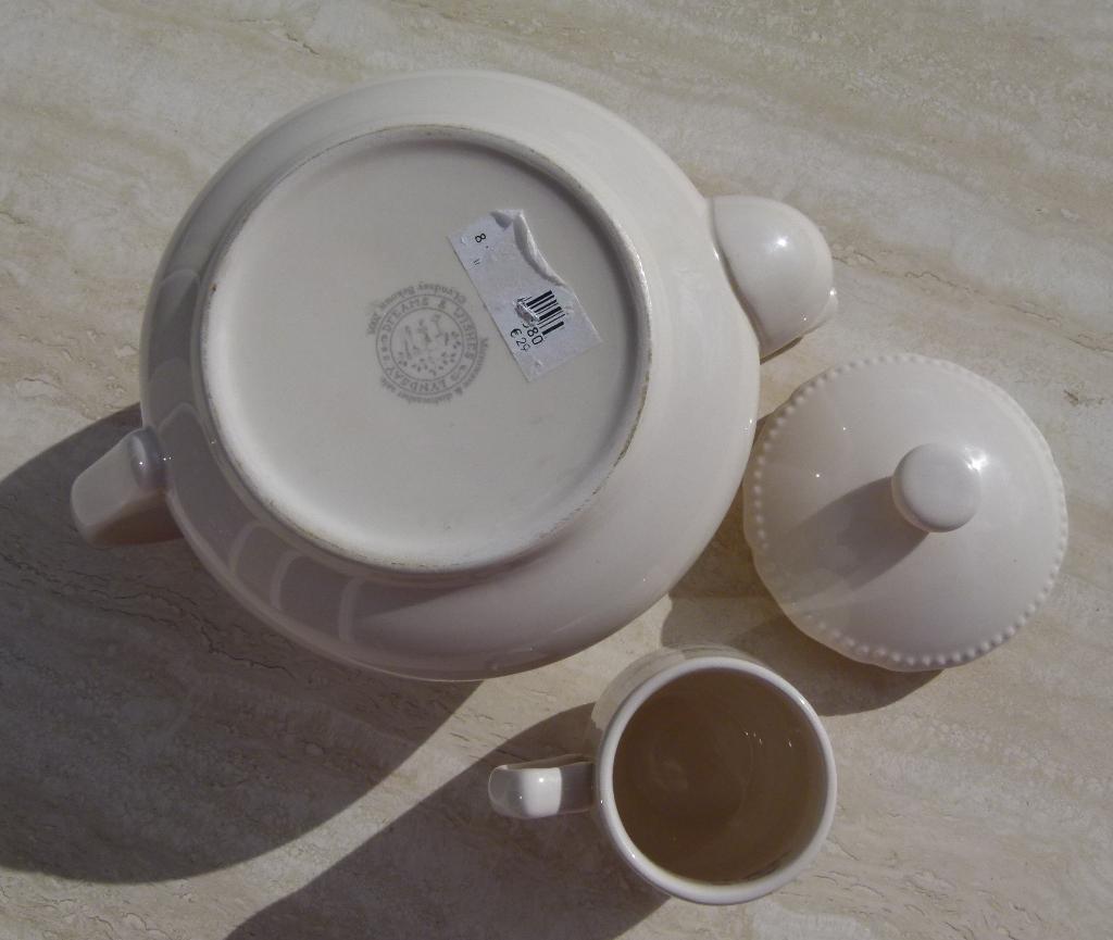 Nieuwe Dromen en Wensen Theepot met 4 Mokken Lyndsay Bekouw, Nieuw, Ophalen of Verzenden, Wedgwood, Porselein