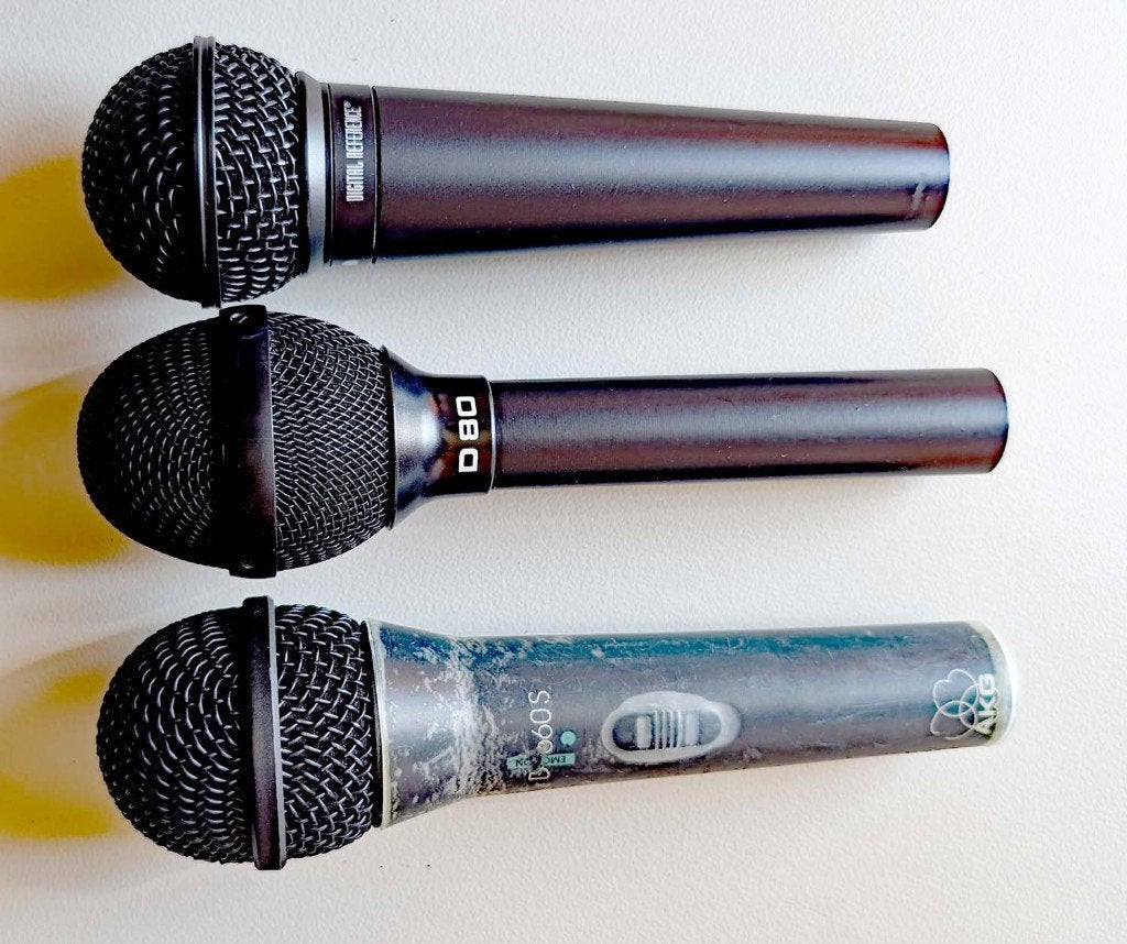 Microfoons 2x AKG en Digital Reference, Ophalen of Verzenden, Zo goed als nieuw, Studiomicrofoon