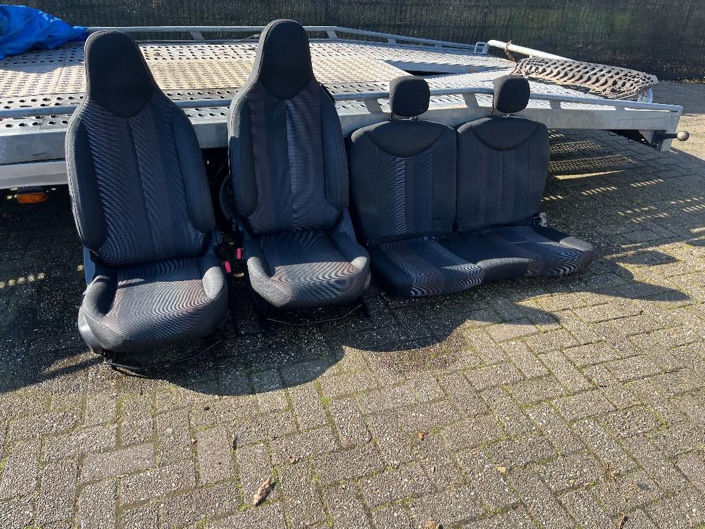 Peugeot 108 Bekleding set 3 deurs., Auto-onderdelen, Interieur en Bekleding, Ophalen, Gebruikt, Peugeot