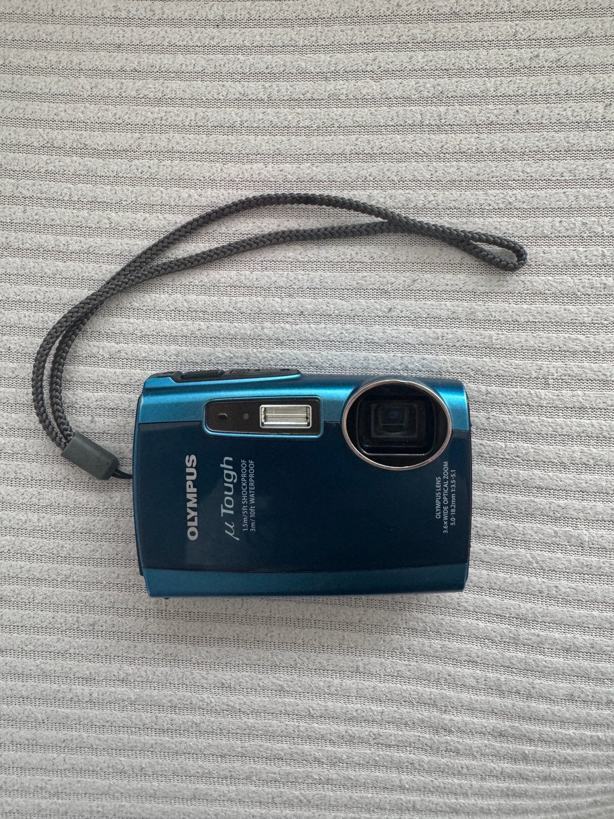 Olympus tough 3000, Ophalen of Verzenden, Zo goed als nieuw, Compactcamera, Olympus