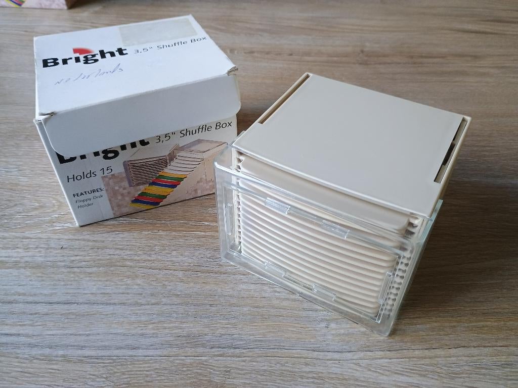 nr2 floppy 3,5" bright shuffle box 15 diskette bak case, Ophalen of Verzenden