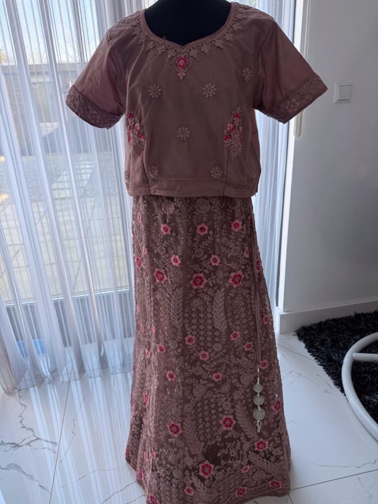 Indiase lehenga en blouse maat 42/44 paars Bollywood, Paars, Maat 42/44 (L), Ophalen of Verzenden, Zo goed als nieuw