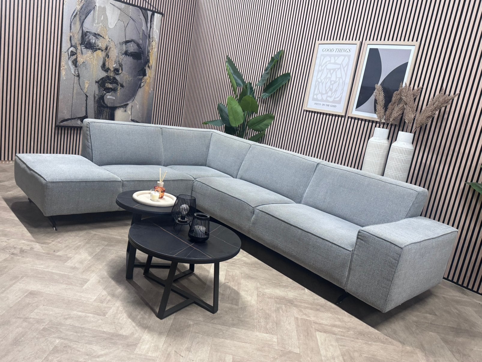 ZGAN Montel Hoekbank Giant - Grijs - 305 x 225, 250 tot 300 cm, -, -, Hoekbank