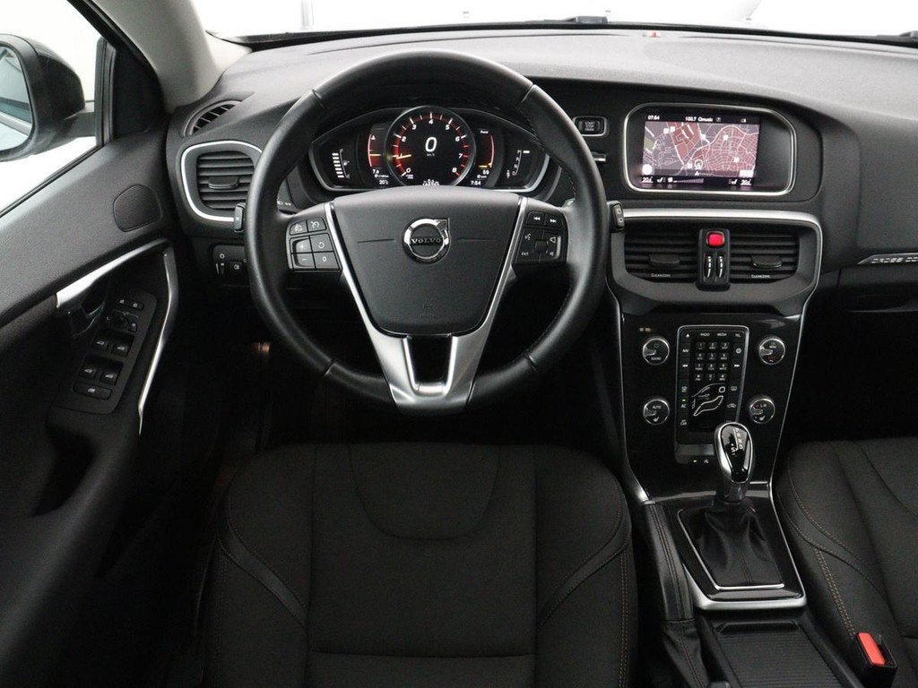 Volvo V40 Cross Country 1.5 T3 Edition+ | Trekhaak | Stoelve, Auto's, Volvo, Euro 6, 4 cilinders, 700 kg, Leder en Stof