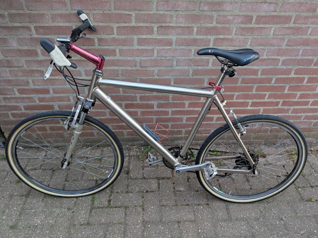 Lichtgewicht MTB met 21 versnellingen en voorvork vering, Ophalen, Meer dan 20 versnellingen, Vering