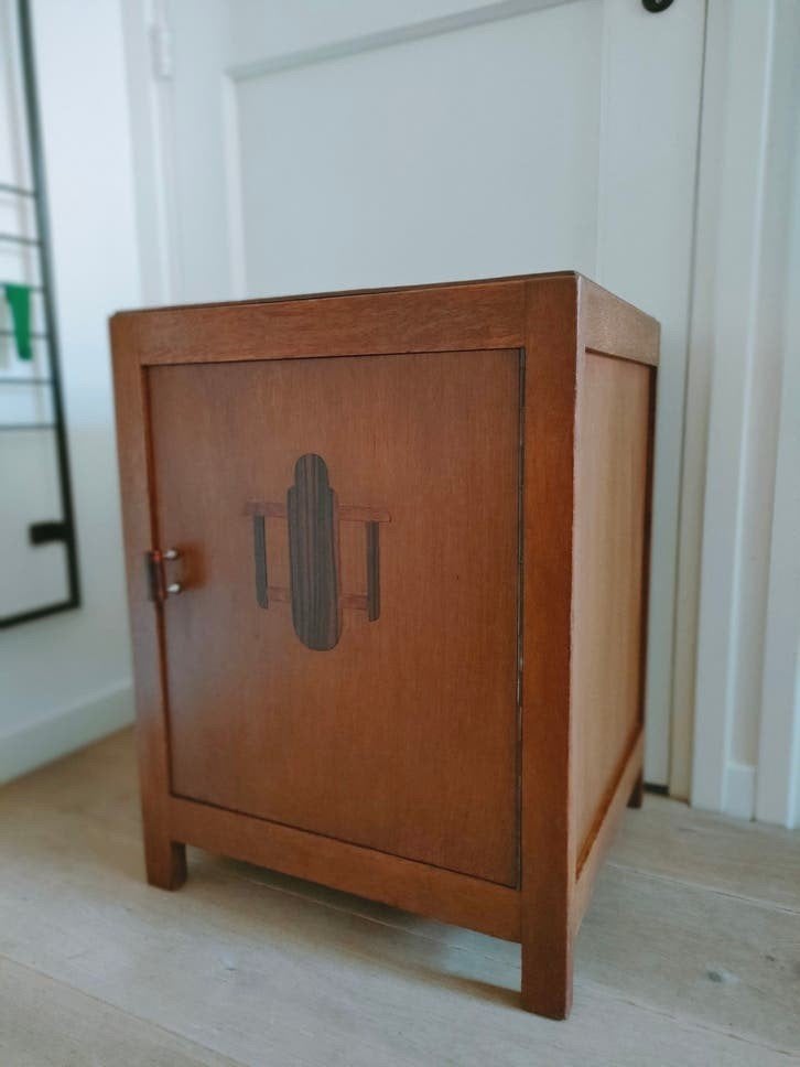 art deco nachtkastje Amsterdamse school stijl vintage kastje, Ophalen