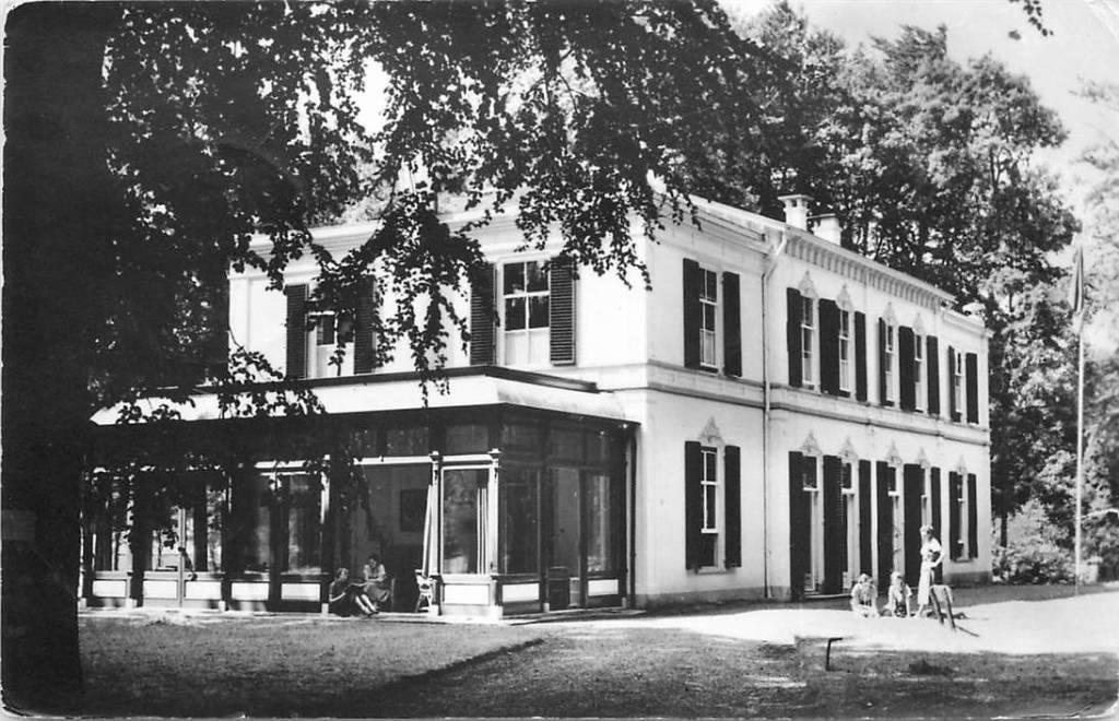 381-500-029 Baarn Centrum Buitenzorg, Verzamelen, Ansichtkaarten | Nederland, Utrecht, Voor 1920, Verzenden