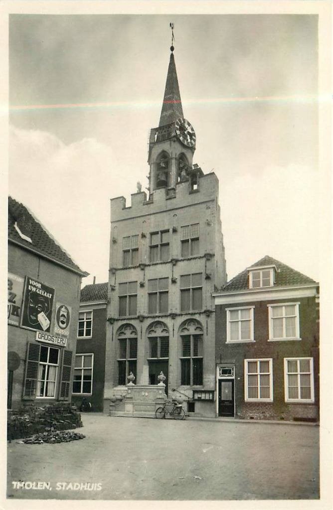 388-440-013 Tholen Stadhuis, Verzenden, Voor 1920, Zeeland