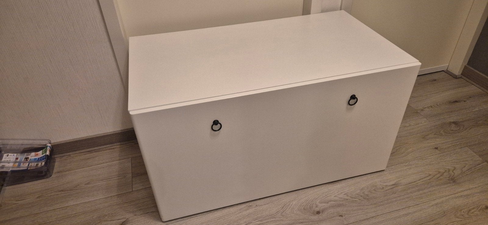 SMÅSTAD speelgoedkist met bank, 90X52X48 cm, Ophalen, Zo goed als nieuw