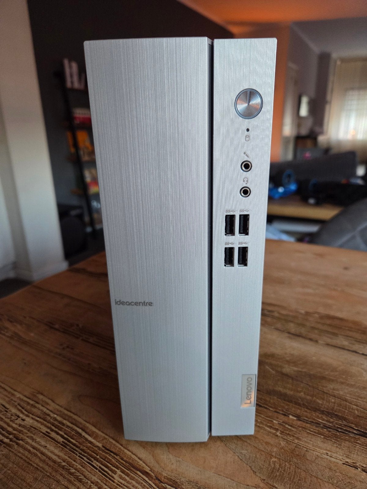 Lenovo Ideacentre i3 9th gen/8gb/180gb m2 ssd/wifi/Bluetooth, Computers en Software, 8 GB, Intel Core i3-9100, Ophalen of Verzenden