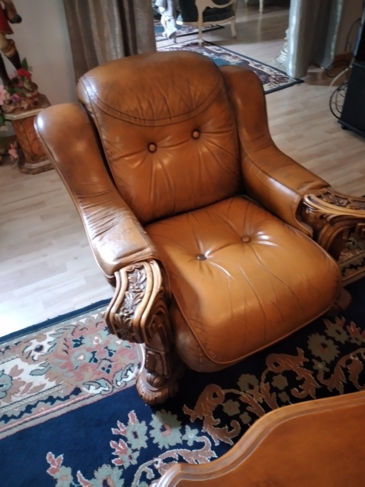 Luxe Leren Bankstel met Houten Details, Antiek en Kunst, Antiek | Meubels | Stoelen en Banken, Ophalen of Verzenden