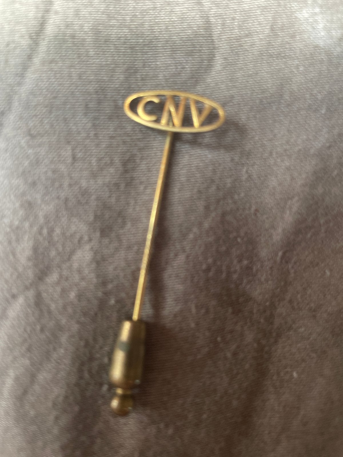 Vintage CNV Speldje - echt gouden Pin, Ophalen of Verzenden, Gebruikt, Overige onderwerpen, Speldje of Pin