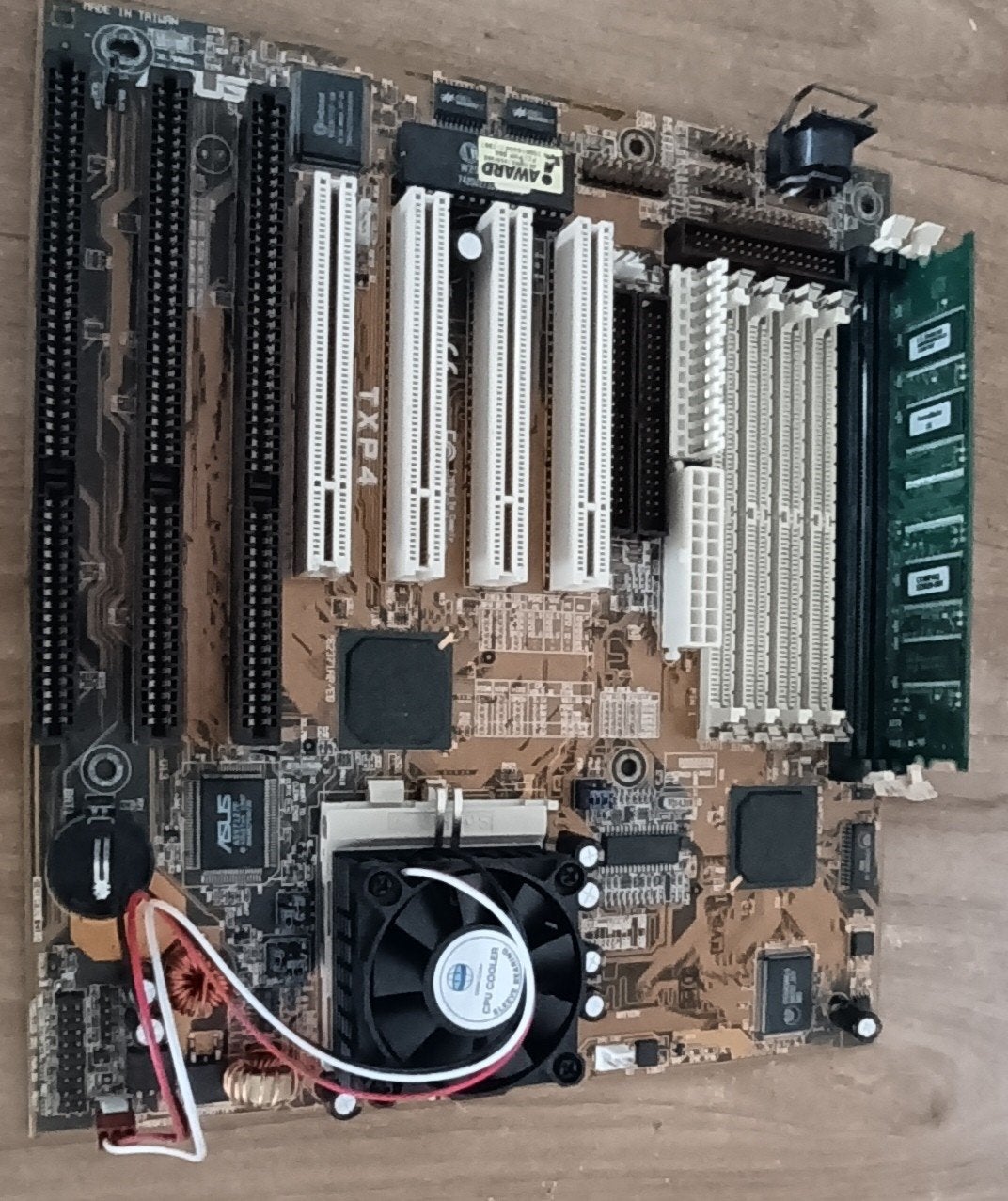 vintage Asus TXP4 Rev 2.0 + Pentium MMX 233 + 64MB, Computers en Software, Ophalen of Verzenden