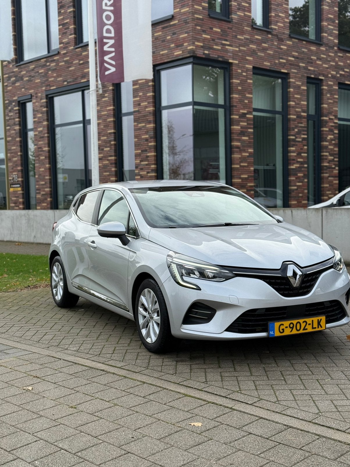 Renault Clio 1.0 TCe 100pk 2019 Grijs, Auto's, Renault, Particulier, Clio, Benzine, Hatchback, Handgeschakeld, Origineel Nederlands