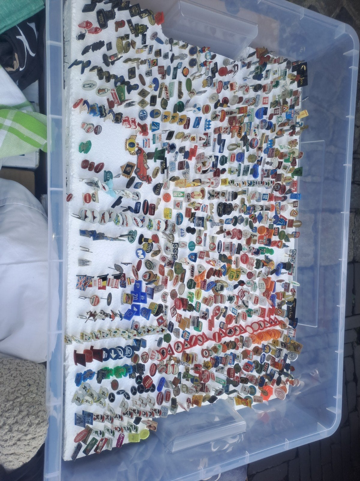 Grote collectie vintage speldjes en pins, Verzamelen, Speldjes, Pins en Buttons, Ophalen of Verzenden