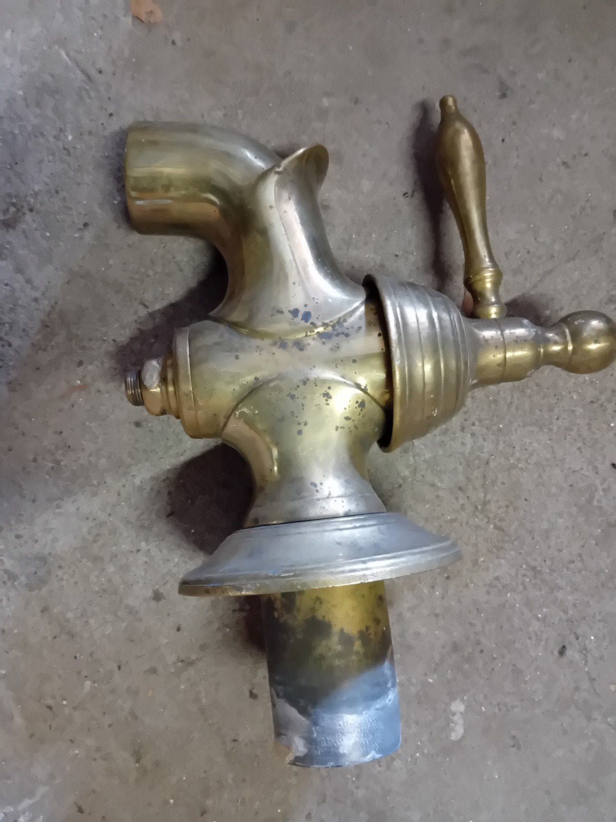 Vintage zware Koperen pomp kraan, Antiek en Kunst, Antiek | Koper en Brons, Ophalen of Verzenden