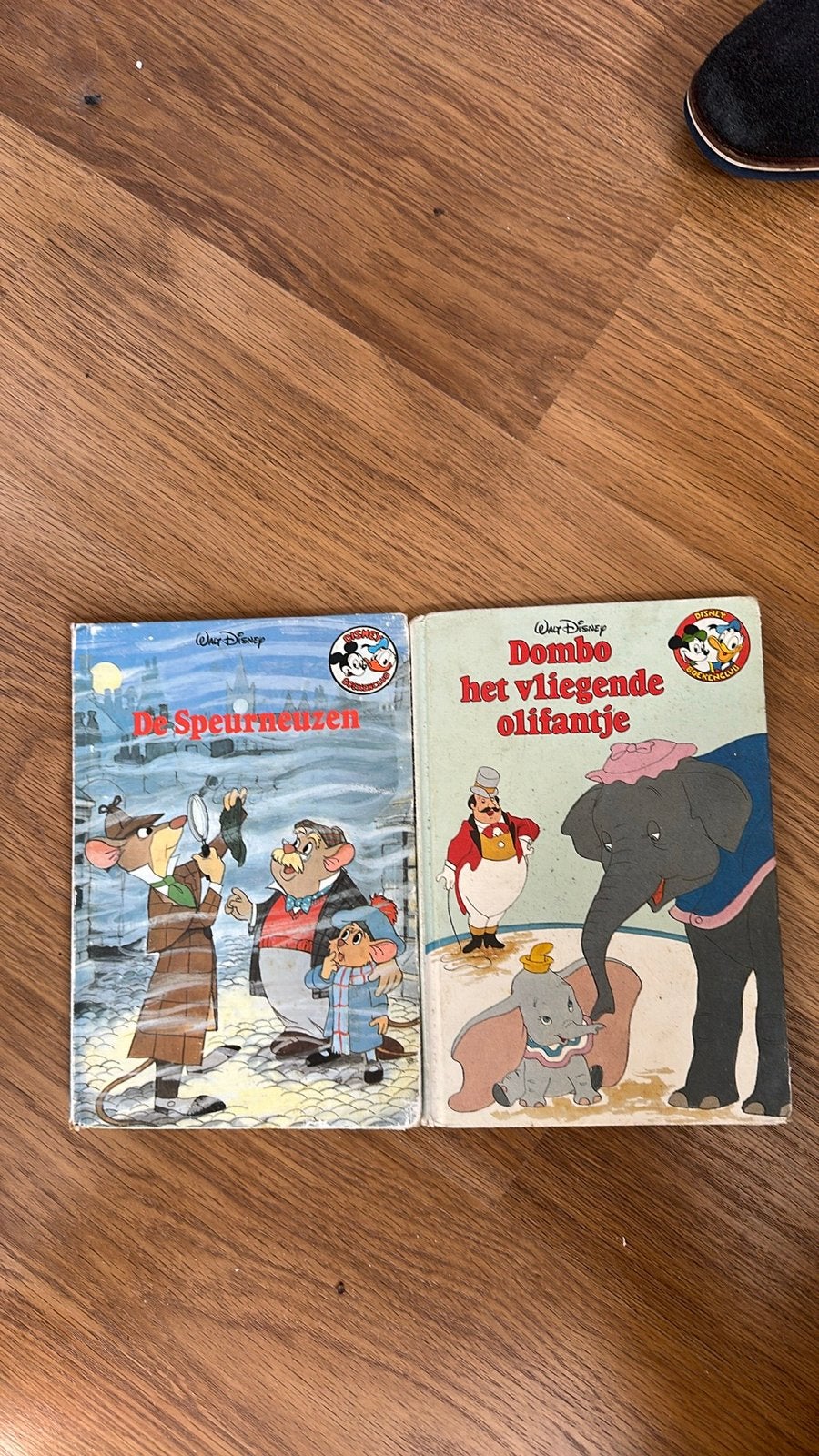 Disney boeken: Dombo en De Speurneuzen, Ophalen of Verzenden, Gelezen, Sprookjes
