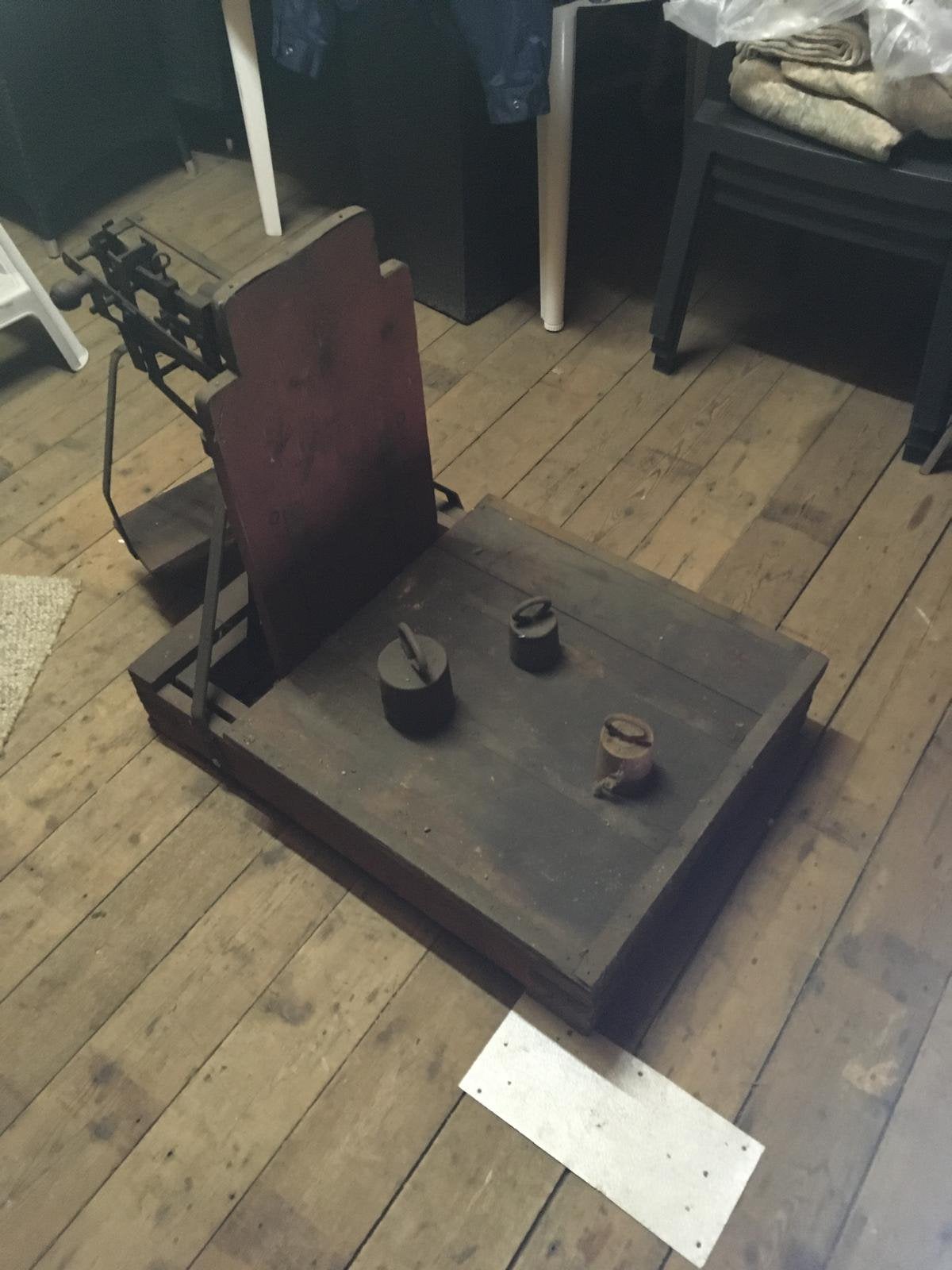 Bascule te koop, Ophalen
