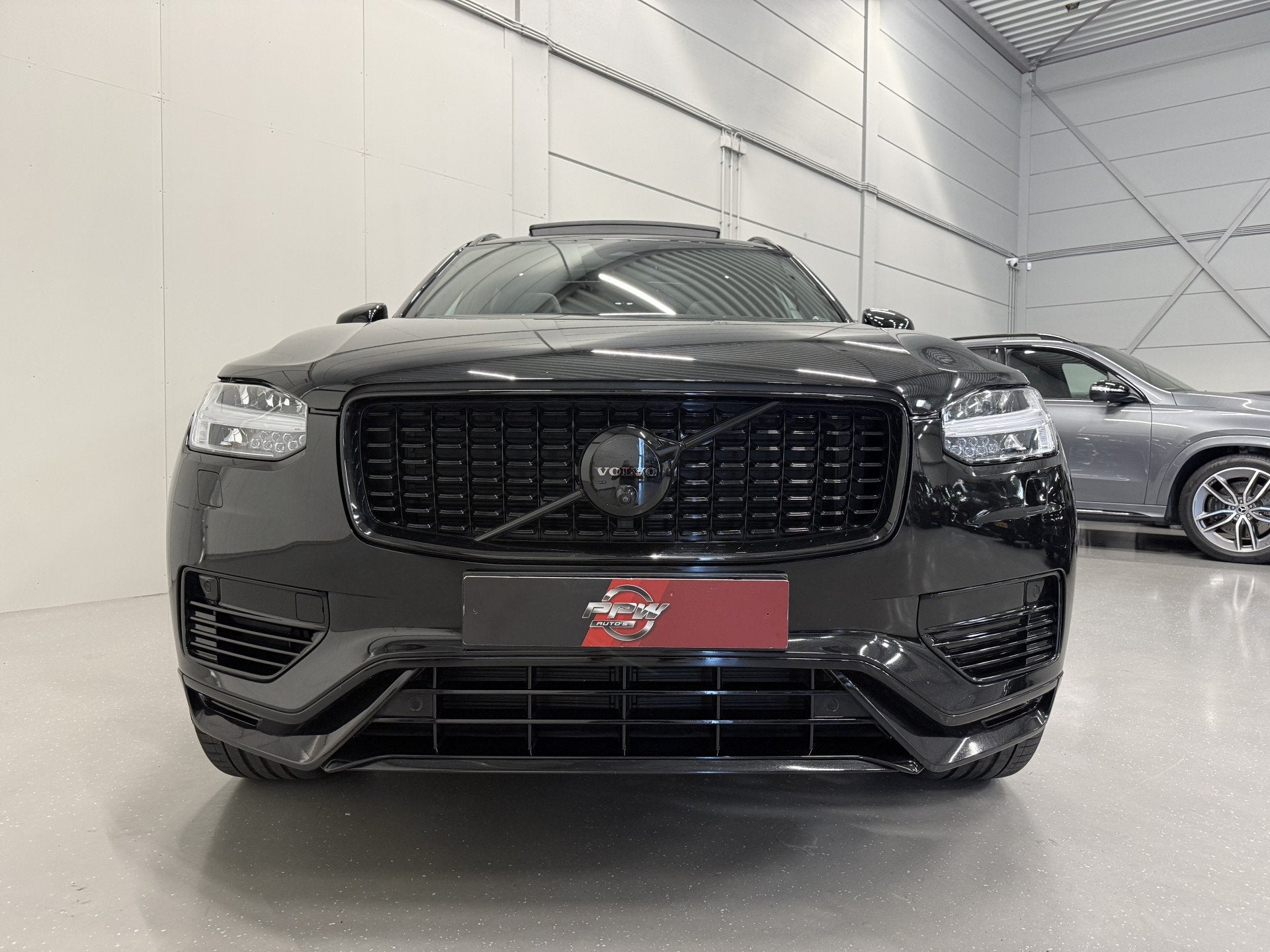 Foto 5 van Volvo XC90 T8 Recharge AWD R-Design PANO/B&W/TREKHAAK/360CAM