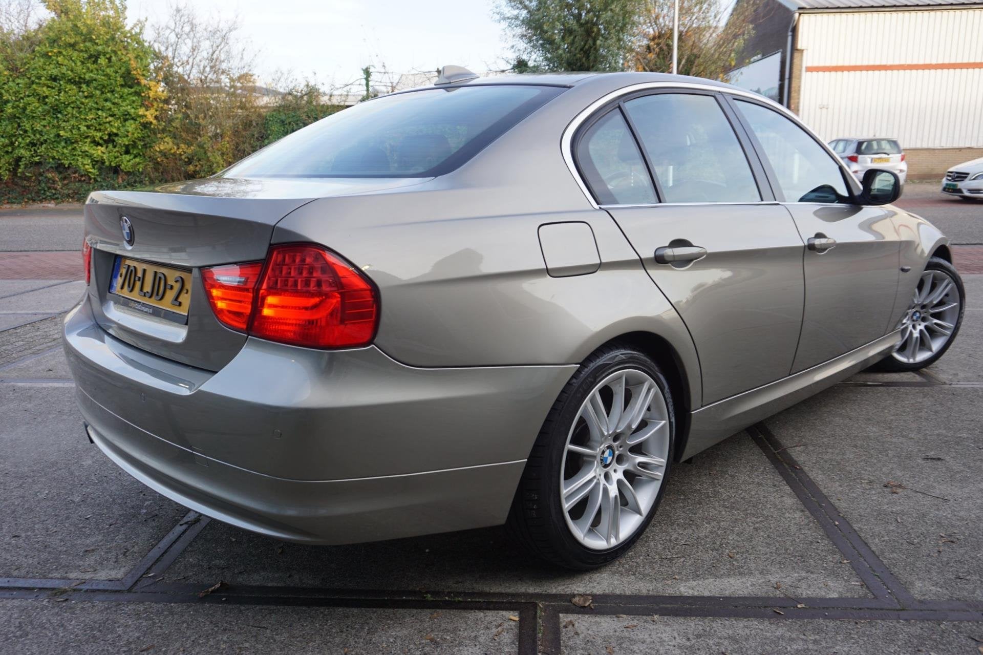 BMW 3-serie 318i Business Line Style * Nw Koppeling set + Mo, Auto's, Euro 5, Achterwielaandrijving, Zwart, Beige