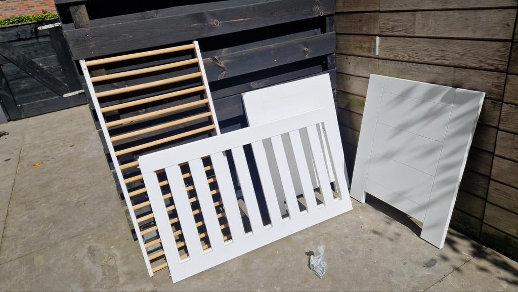 Gratis Babybed met matras bopita, Kinderen en Baby's, Babywiegjes en Ledikanten, Ophalen, Gebruikt, Ledikant