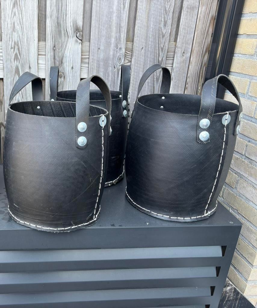 Manden van rubber, Huis en Inrichting, Woonaccessoires | Schalen en Manden, Ophalen, Overige materialen, Gebruikt, Mand