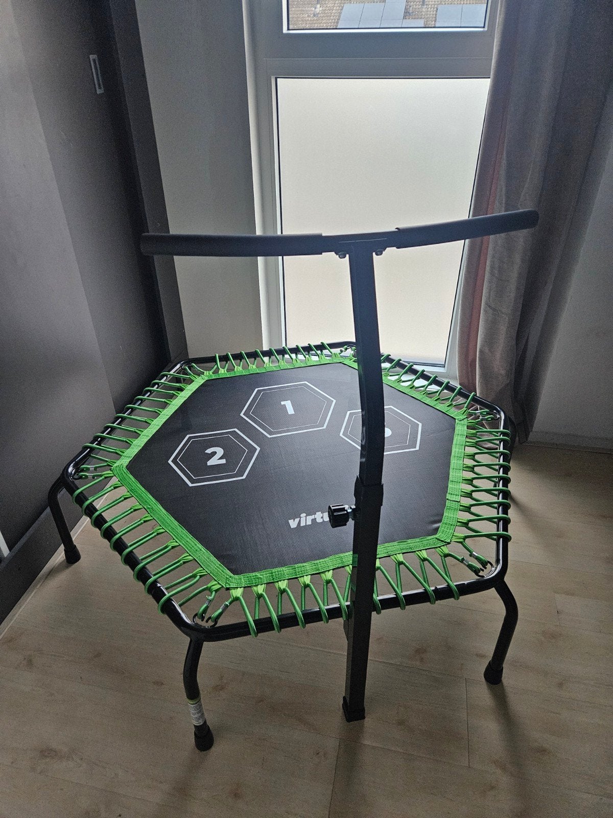 VirtuFit Hexagon Fitness Trampoline met Handgreep, Ophalen, Nieuw, Overige typen
