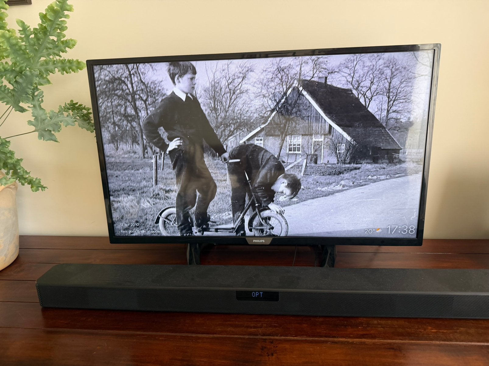 Philips 32 inch Full HD tv + Vogel’s muurbeugel, Ophalen, Philips, 50 Hz, 80 tot 100 cm