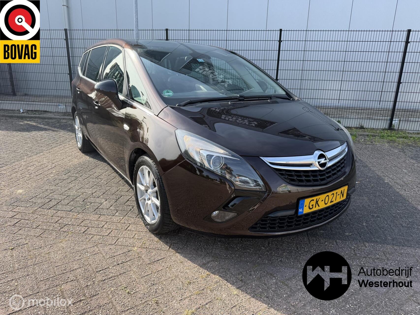 Opel Zafira Tourer 1.4 Business+ 7persoon|PANORAMA|TREKHAAK, Auto's, Opel, Euro 5, Gebruikt, 4 cilinders, Bruin