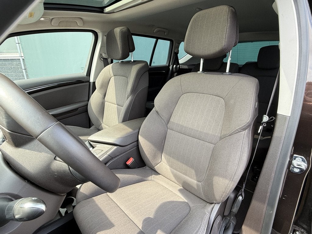 Renault Espace BWJ 2016 1.6 131 PK dCi Dynamique TREKHAAK |, Voorwielaandrijving, Gebruikt, 4 cilinders, Leder en Stof