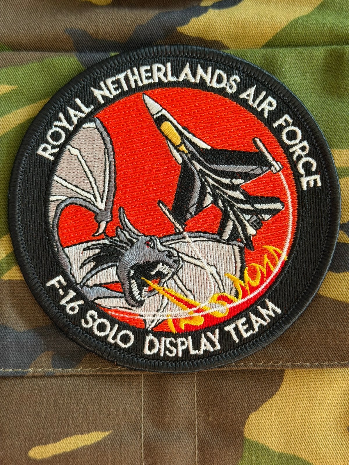 RNLAF F-16 solo display team, Ophalen of Verzenden, Zo goed als nieuw, Patch, Badge of Embleem