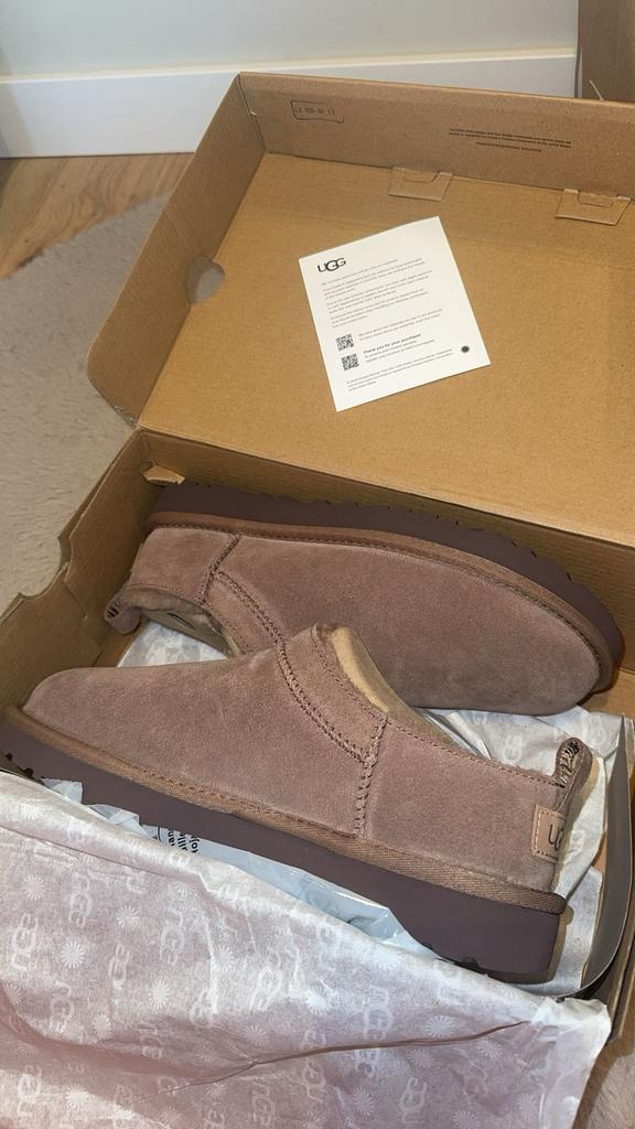 Nieuwe Ugg’s micro-laars in trendy kleur rocky oak, Kleding | Dames, Schoenen, Bruin, Lage of Enkellaarzen, Nieuw, Ophalen of Verzenden