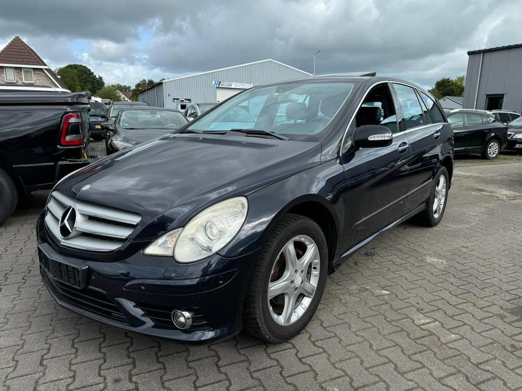 Mercedes-Benz R-Klasse R350 6-Persoons Panoramadak Alcantara, Auto's, Mercedes-Benz, Automaat, 138 €/maand, Zwart, Vierwielaandrijving