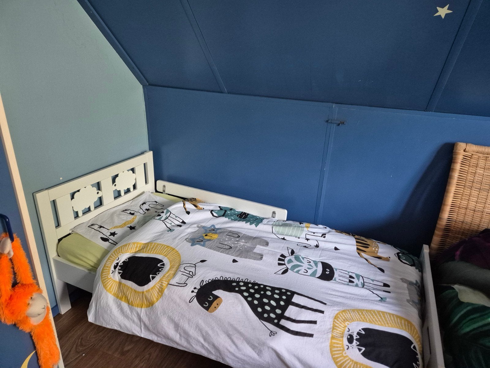 Ikea kleuterbed., Kinderen en Baby's, Kinderkamer | Bedden, Ophalen, Zo goed als nieuw, 140 tot 160 cm, 70 tot 85 cm