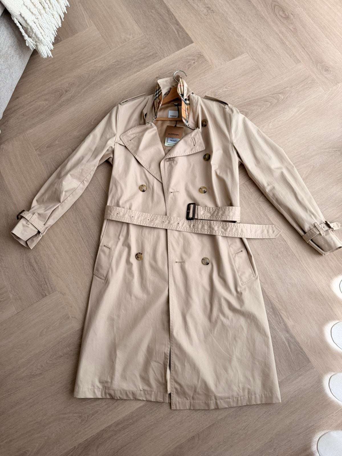 Burberry Britton trenchcoat “Soft Fawn” maat 44 (EU) Nieuw, Kleding | Heren, Ophalen, Nieuw, Maat 46 (S) of kleiner, Beige