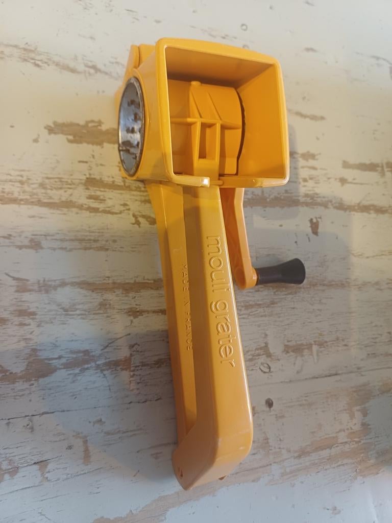 Vintage Mouli Grater Kaasrasp - Geel, Ophalen of Verzenden, Overige merken, Overige typen, Gebruikt