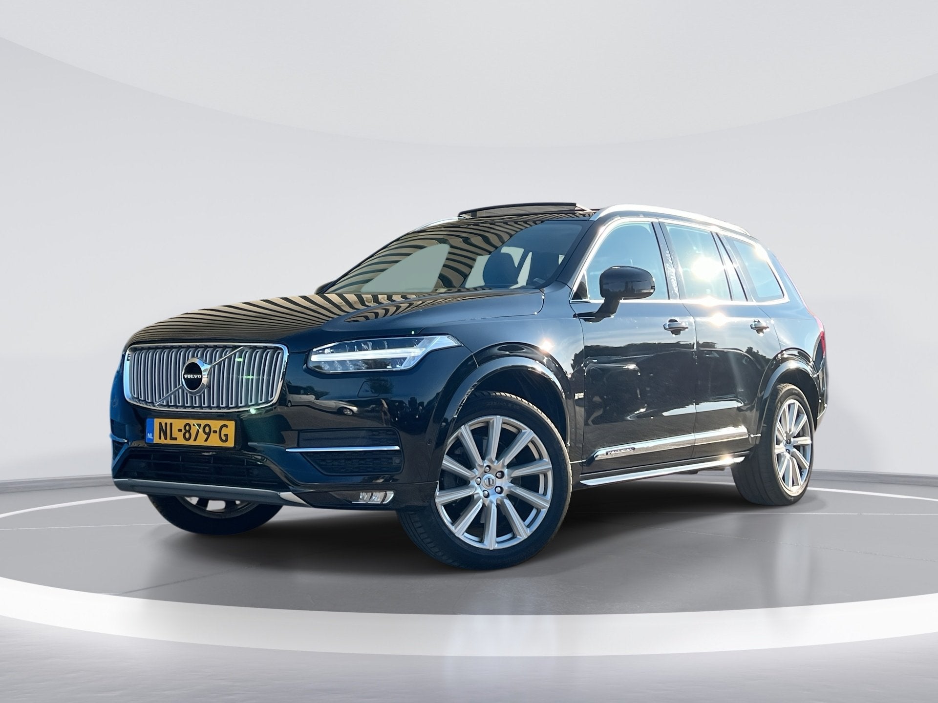 Volvo XC90 2.0 D4 Inscription |DEALER ONDERHOUDEN|PANO|STOEL, Auto's, Volvo, 1849 kg, 1969 cc, 7 stoelen, Zwart