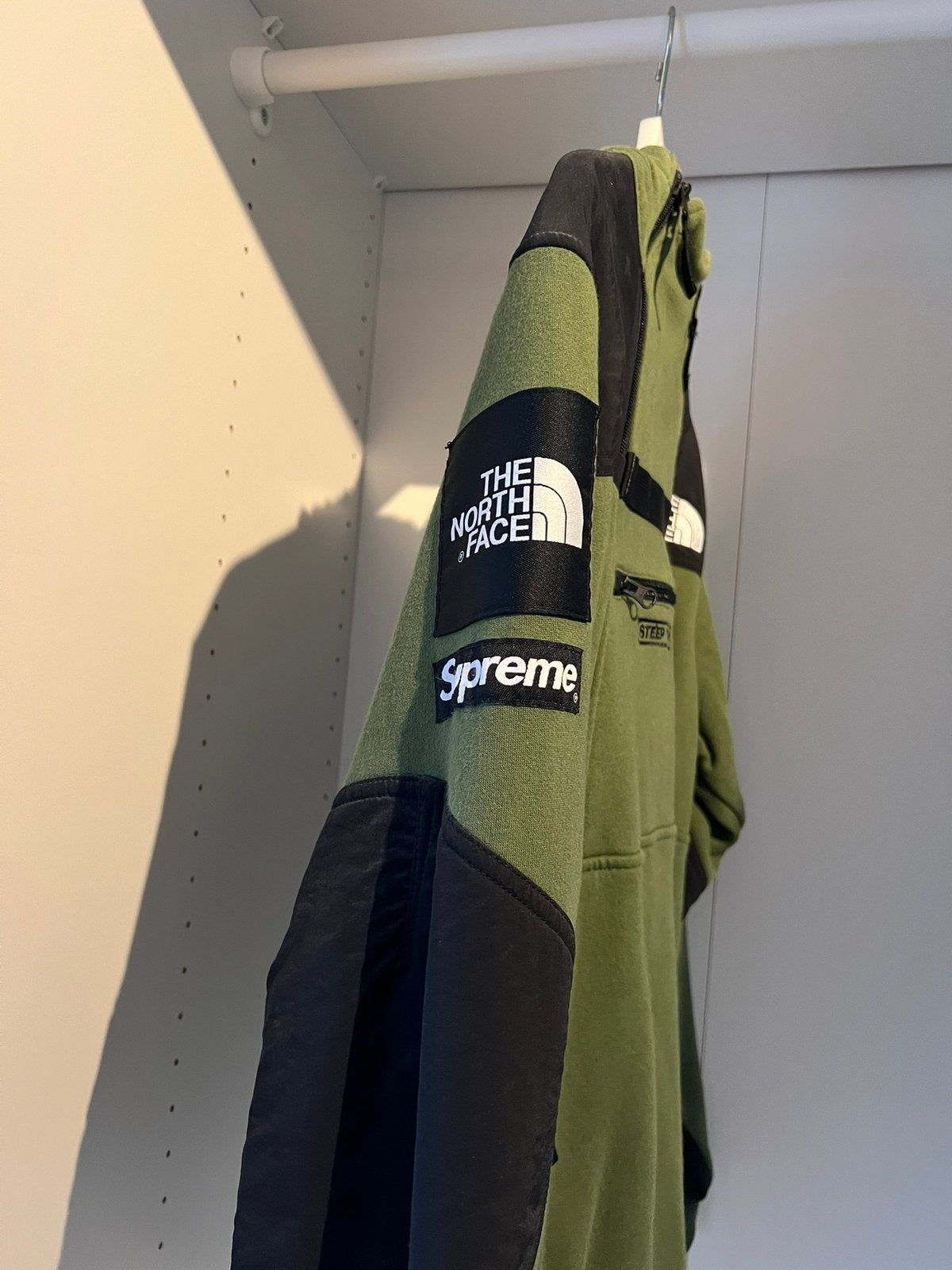 Supreme x TNF steeptech hooded sweatshirt Olive Medium, Ophalen, Gedragen, Maat 48/50 (M), Groen