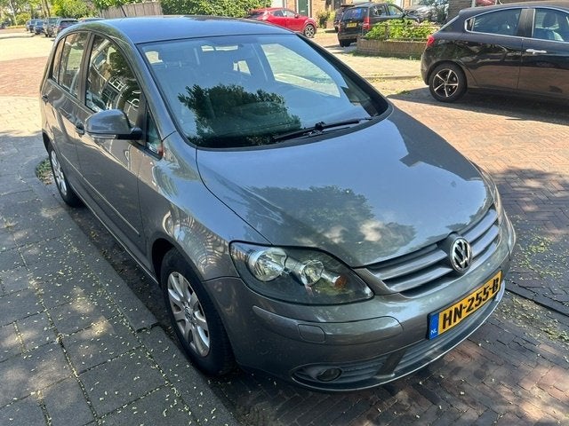 Volkswagen Golf Plus 2.0 FSI 110KW AUT 2005 Grijs, Auto's, 4 cilinders, 1984 cc, Grijs, 12 km/l