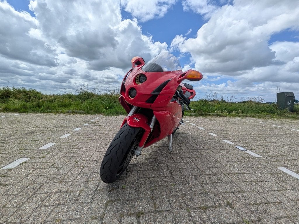 Ducati 999 Biposto (Nieuwe riemen & banden), 2 cilinders, Sportuitlaat, Motorrijbewijs A, Gebruikt