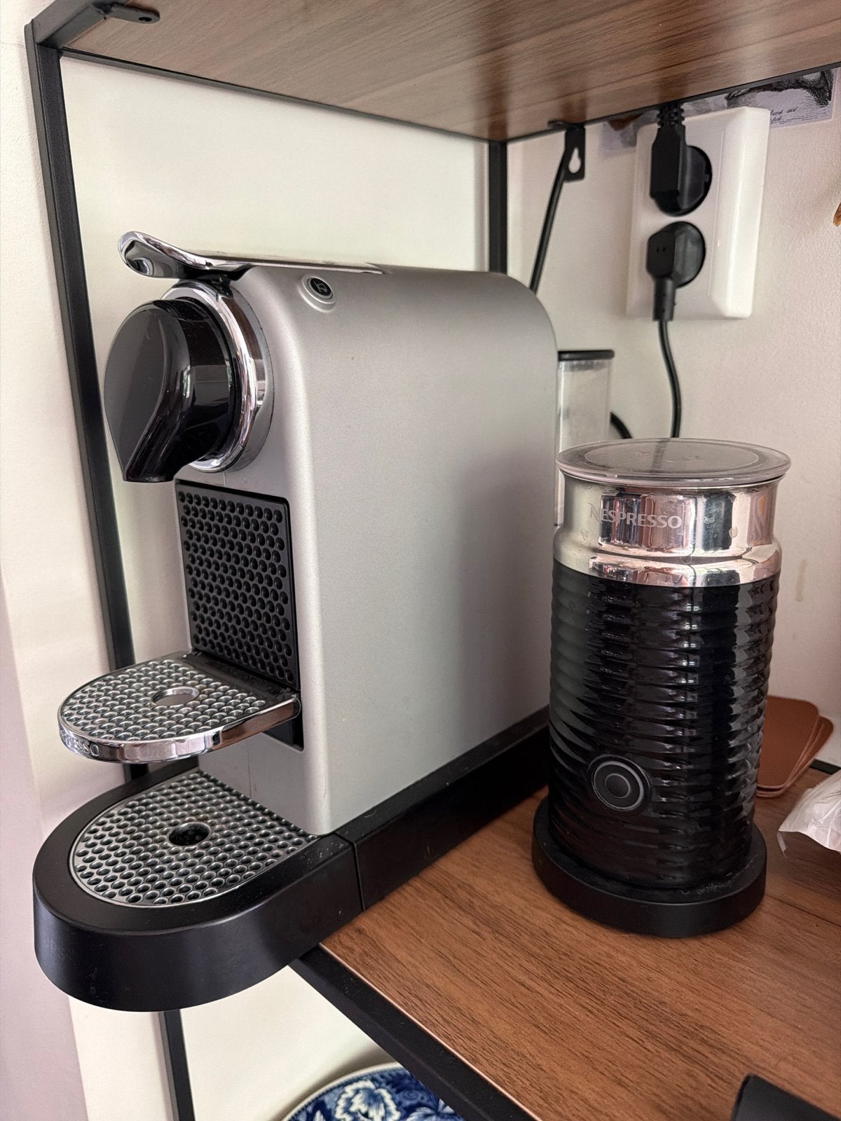 De'Longhi Nespresso Citiz met melkopschuimer en capsulehoude, Witgoed en Apparatuur, Koffiezetapparaten, Ophalen, Espresso apparaat