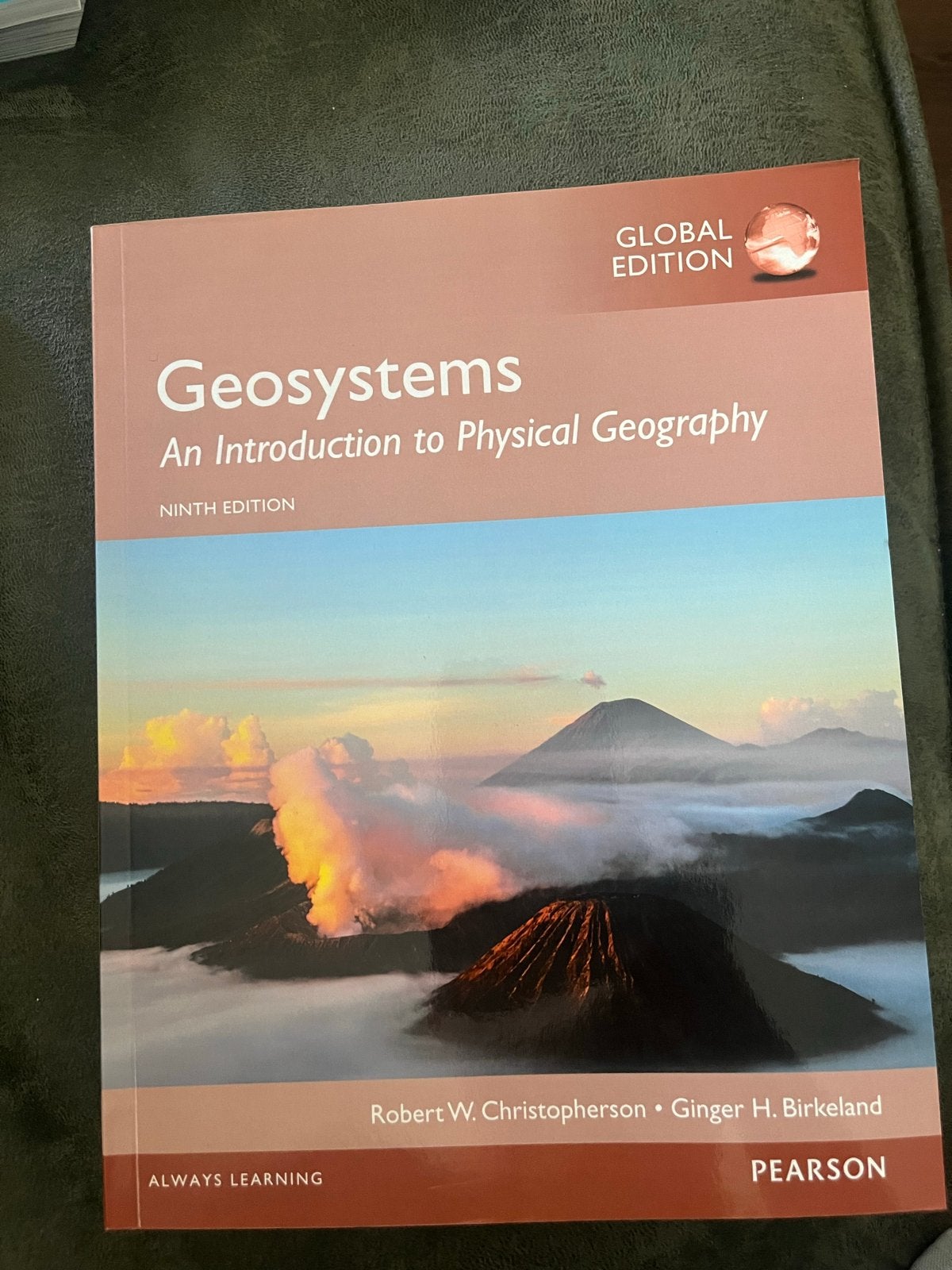 Geosystems: An Introduction to Physical Geography (9e), Ophalen of Verzenden, Beta, Zo goed als nieuw, HBO