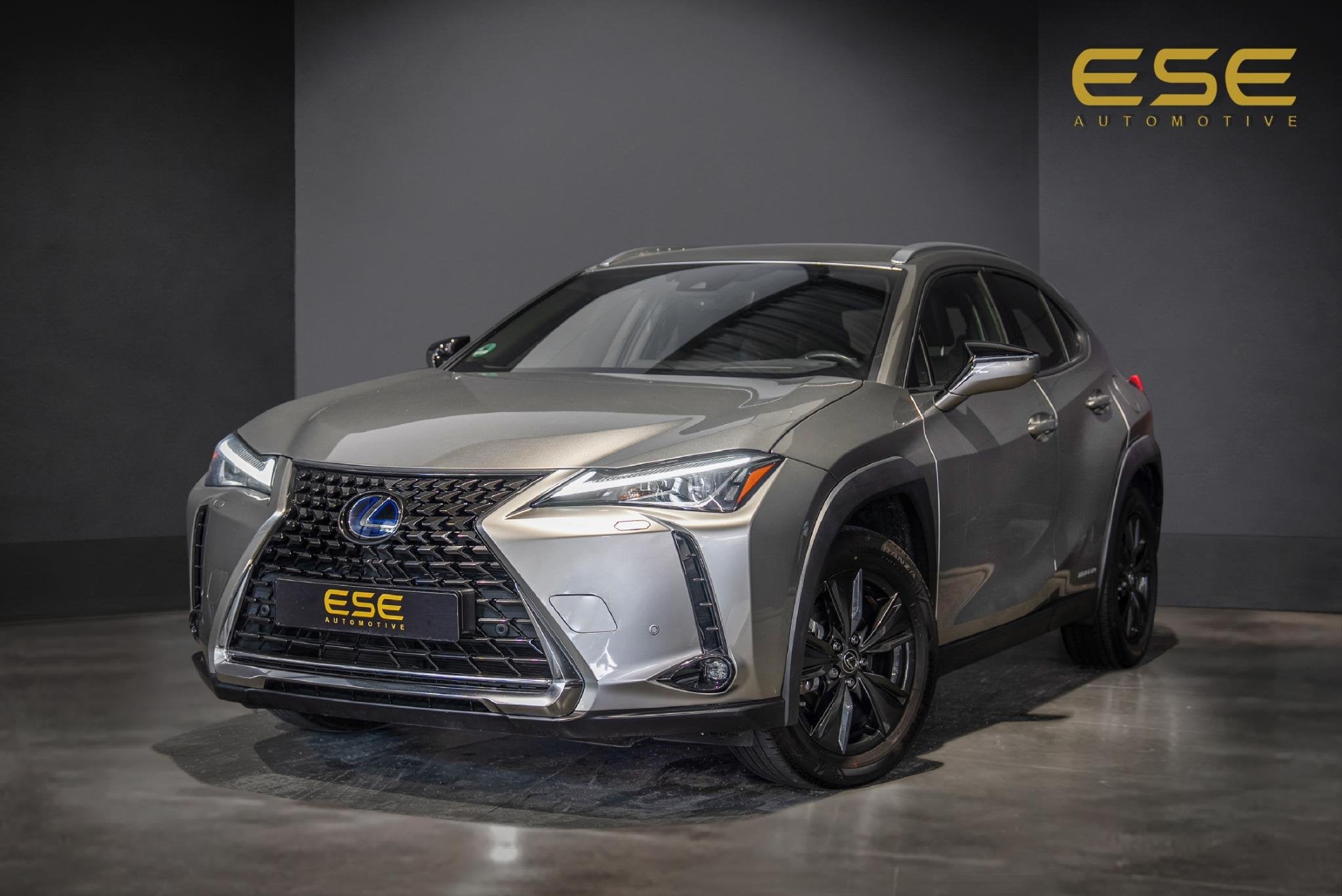 Lexus UX 250h Luxury Line | Carplay | Camera | Adaptive Crui, Auto's, Stof, Gebruikt, 4 cilinders, Parkeersensor