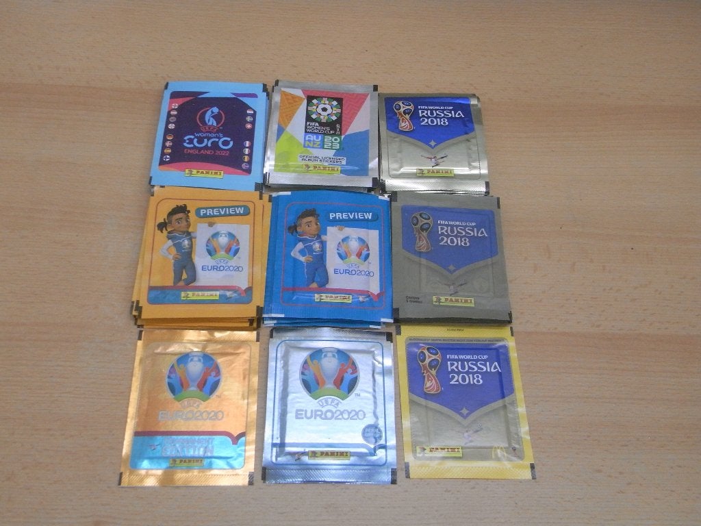 65 x gesloten zakjes Panini ek / wk 2018 t/m 2023, Ophalen of Verzenden, Nieuw, Buitenlandse clubs, Poster, Plaatje of Sticker