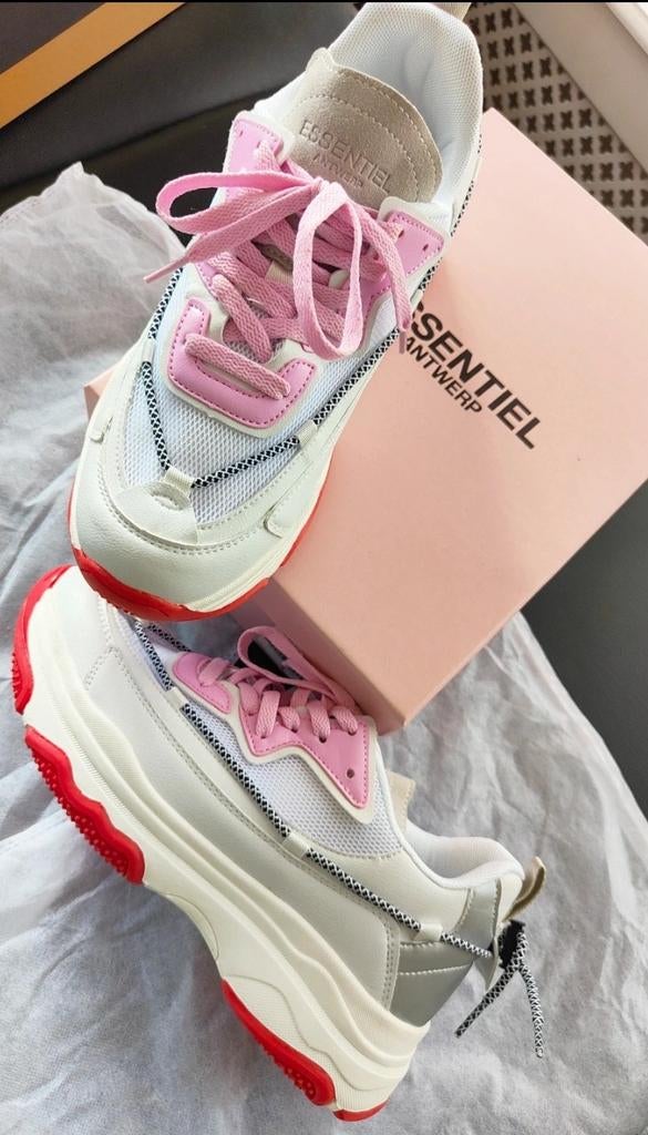 Essentiel Antwerp Sneakers - Nieuw met doos, Wit, Nieuw, Ophalen of Verzenden, Sneakers of Gympen