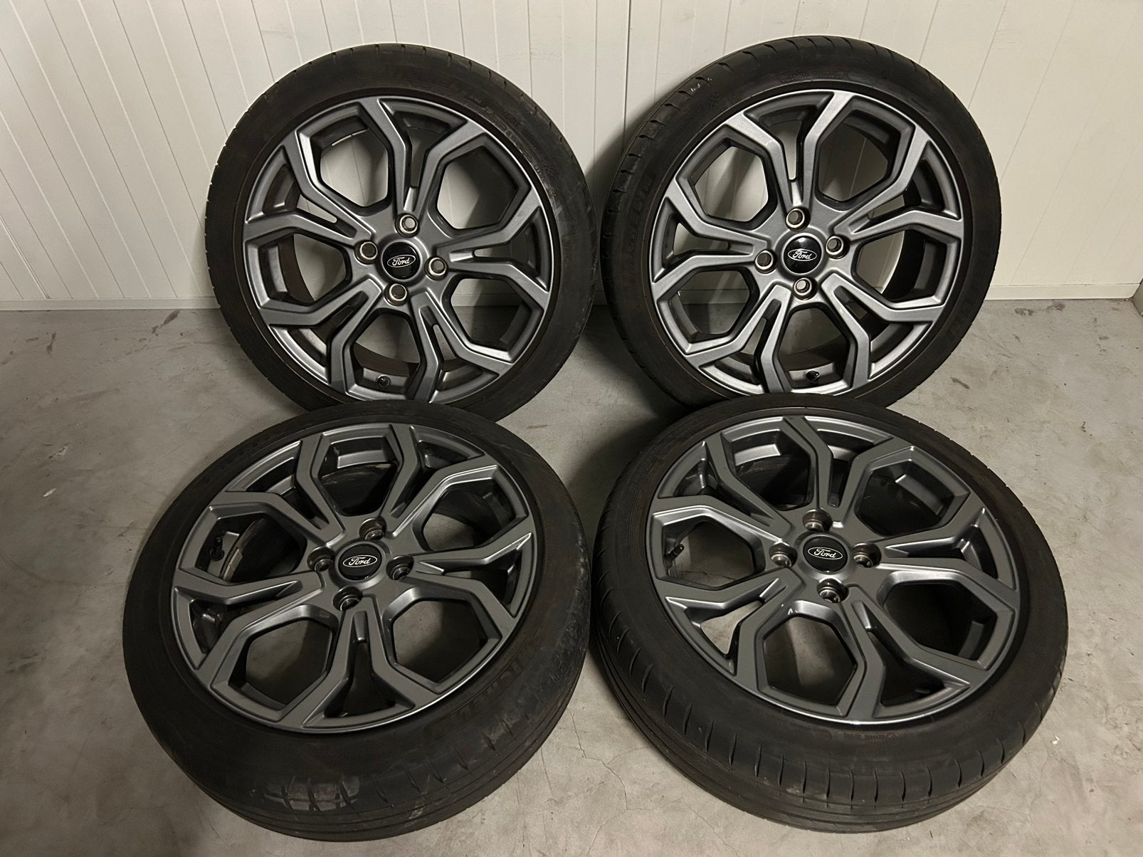 Ford Fiesta MK8 ST St-line 17 inch 4x108 Zomer 2018 TPMS, Ophalen, Gebruikt, Ford, Banden en Velgen