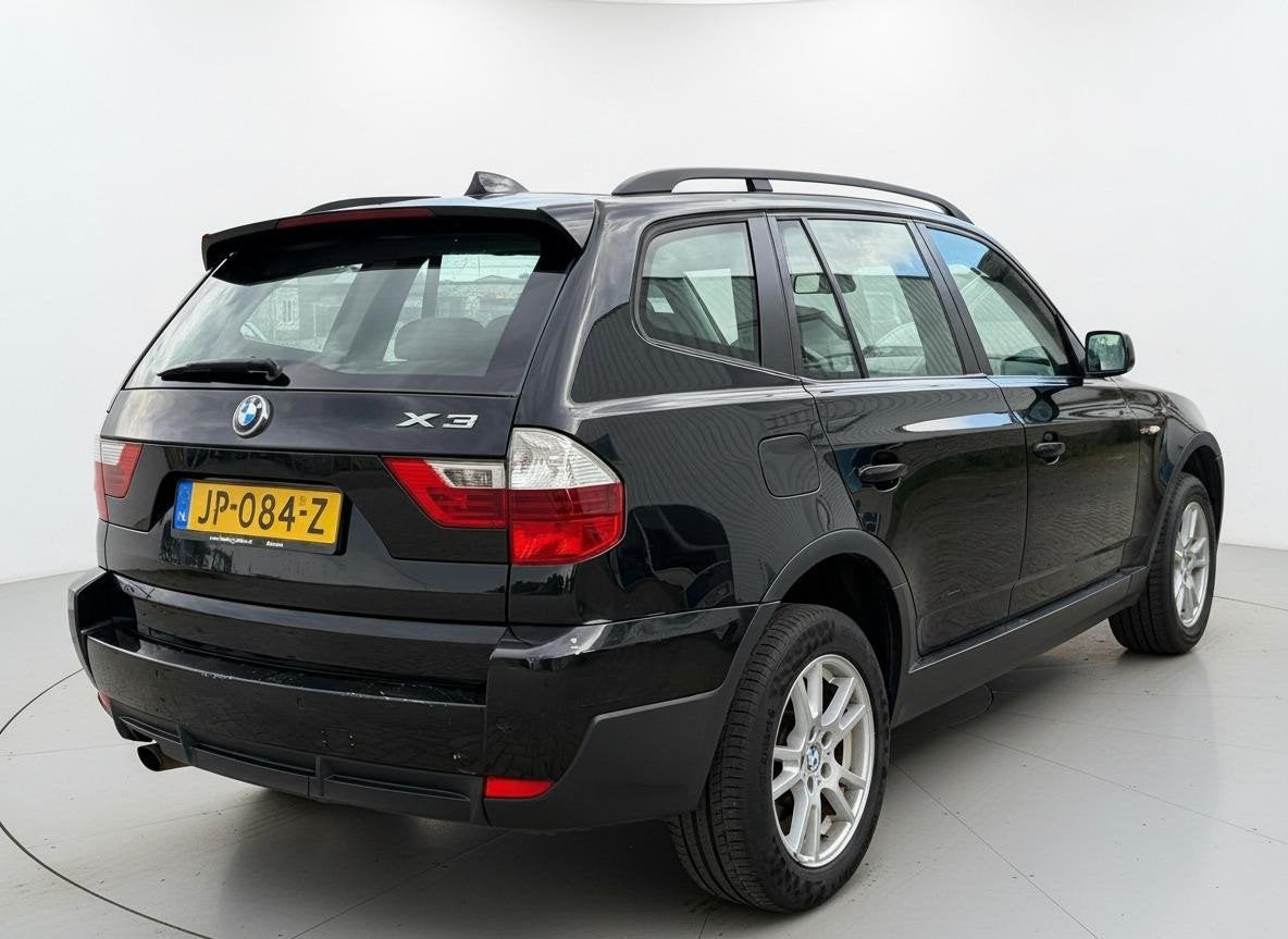 BMW X3 2.0d AUT LEER PANO, Auto's, Automaat, Euro 5, Zwart, Diesel