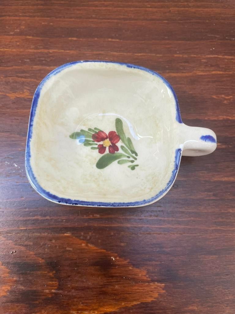 Pottery Huizen klein vierkant schaaltje met oor, Ophalen
