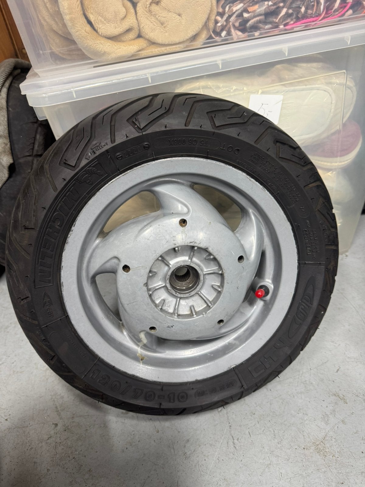 Typhoon TPH XR achtervelg, Zeldzaam, Michelin 125/180 a1, Ophalen of Verzenden, Zo goed als nieuw, Overige typen, Piaggio